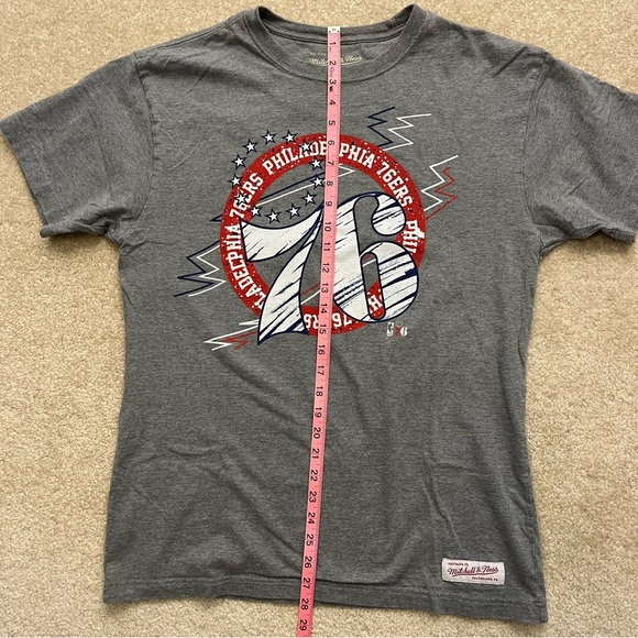 Philadelphia 76ers Shirt Mens Large Gray Red Mitchell & Ness Logo Basketball NBA - Picture 7 of 9